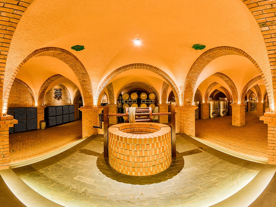 Vé Tham Quan Lâu Đài Rượu Vang 